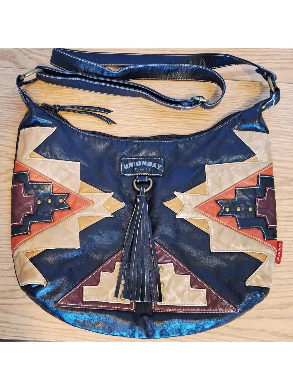 UNIONBAY VTG Y2K Southwestern Patchwork Hobo Bag Boho Tassel Large Purse - NWOT - Picture 1 of 12